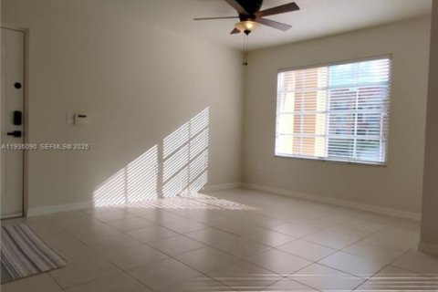 Condo in West Palm Beach, Florida, 1 bedroom  № 1994702 - photo 27
