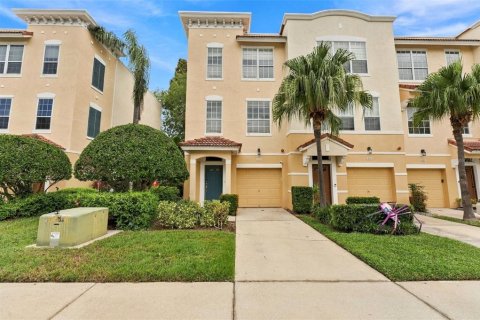 Townhouse in Tampa, Florida 3 bedrooms, 171.31 sq.m. № 2412536