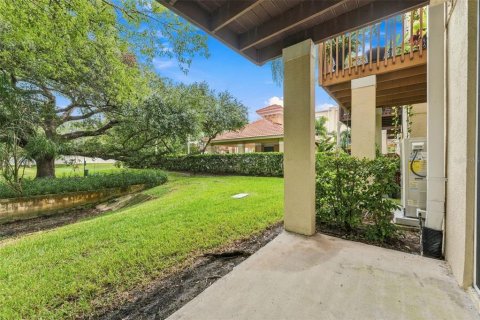 Townhouse in Tampa, Florida 3 bedrooms, 171.31 sq.m. № 2412536 - photo 7