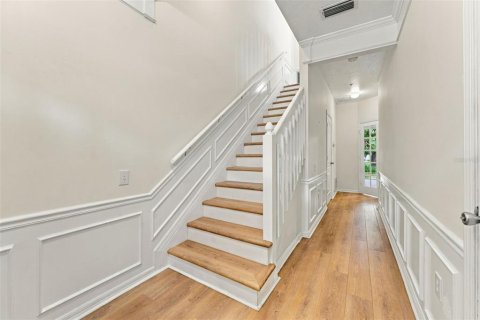 Townhouse in Tampa, Florida 3 bedrooms, 171.31 sq.m. № 2412536 - photo 2