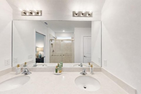 Casa en alquiler en Plant City, Florida, 4 dormitorios, 268.49 m2 № 2211115 - foto 9