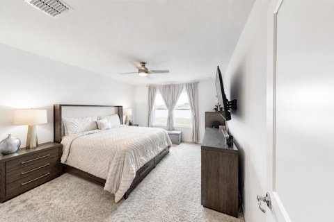 Casa en alquiler en Plant City, Florida, 4 dormitorios, 268.49 m2 № 2211115 - foto 8