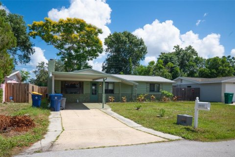 Casa en Holiday, Florida 2 dormitorios, 128.58 m2 № 2196477