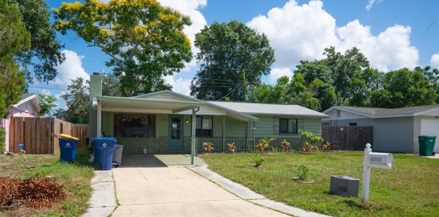 Casa en Holiday, Florida 2 dormitorios, 128.58 m2 № 2196477