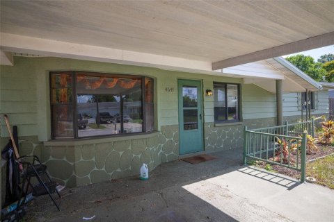 Casa en venta en Holiday, Florida, 2 dormitorios, 128.58 m2 № 2196477 - foto 3