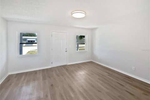 Casa en venta en Zephyrhills, Florida, 2 dormitorios, 82.13 m2 № 1675642 - foto 9