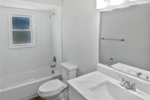 Casa en venta en Zephyrhills, Florida, 2 dormitorios, 82.13 m2 № 1675642 - foto 23