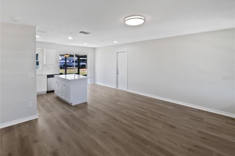 Casa en venta en Zephyrhills, Florida, 2 dormitorios, 82.13 m2 № 1675642 - foto 19