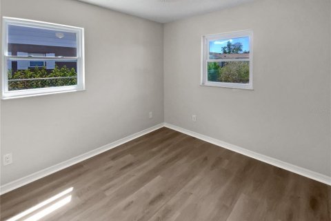Casa en venta en Zephyrhills, Florida, 2 dormitorios, 82.13 m2 № 1675642 - foto 28