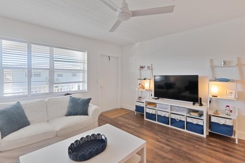 Condo in Boynton Beach, Florida, 1 bedroom  № 2253321 - photo 5