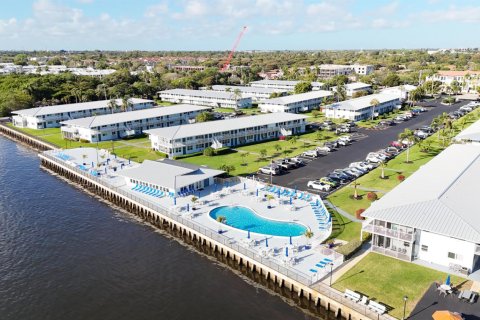 Condo in Boynton Beach, Florida, 1 bedroom  № 2253321 - photo 10