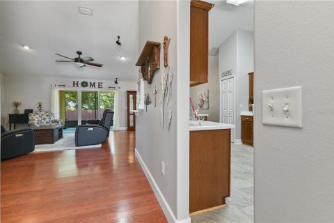 Casa en venta en Leesburg, Florida, 3 dormitorios, 165.46 m2 № 1817509 - foto 9