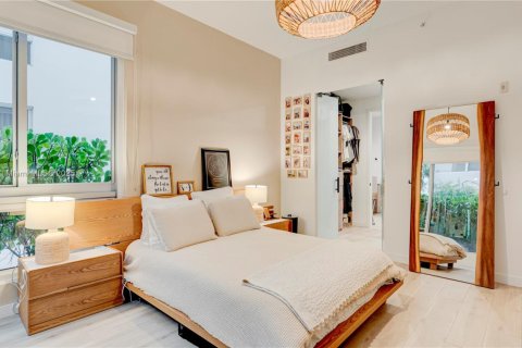 Condo in Miami, Florida, 2 bedrooms  № 1834309 - photo 25