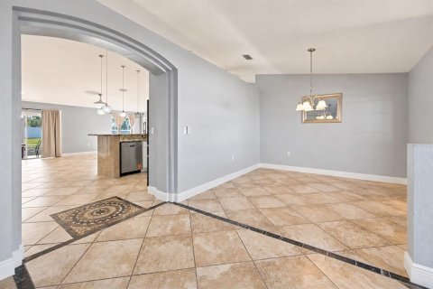 Villa ou maison à louer à Ocala, Floride: 3 chambres, 189.52 m2 № 2434513 - photo 7