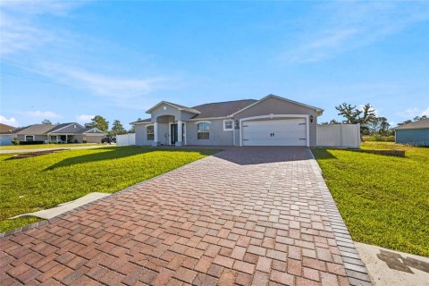 Villa ou maison à louer à Ocala, Floride: 3 chambres, 189.52 m2 № 2434513 - photo 4