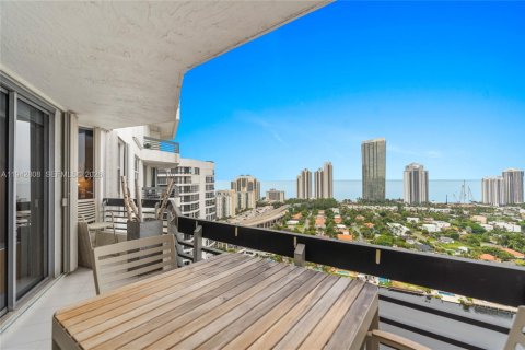 Copropriété à louer à Aventura, Floride: 2 chambres, 109.72 m2 № 2000151 - photo 4