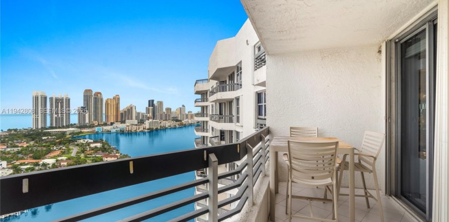 Condo à Aventura, Floride, 2 chambres  № 2000151