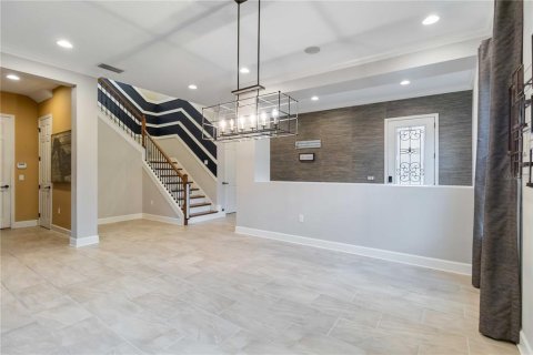 House in Bradenton, Florida 5 bedrooms, 355.91 sq.m. № 1561448 - photo 9