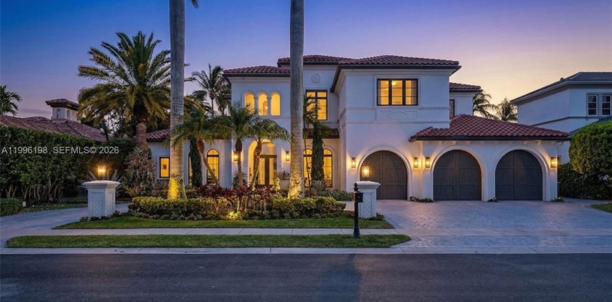 Дом в Палм-Бич-Гарденс, Флорида 5 спален, 561.59м2 № 2064148