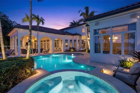 Купить виллу или дом в Палм-Бич-Гарденс, Флорида 5 спален, 561.59м2, № 2064148 - фото 7