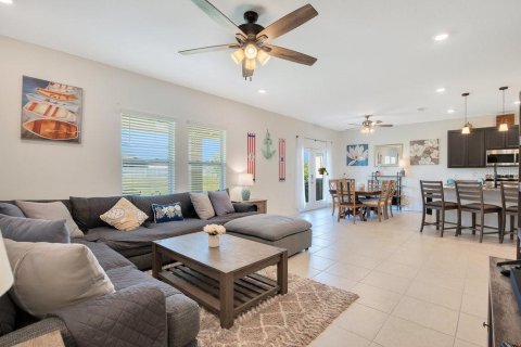 Villa ou maison à vendre à Deltona, Floride: 4 chambres, 230.3 m2 № 1813639 - photo 10