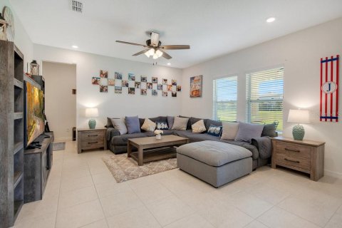 Villa ou maison à vendre à Deltona, Floride: 4 chambres, 230.3 m2 № 1813639 - photo 9