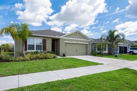 House in New Smyrna Beach, Florida 4 bedrooms, 172.33 sq.m. № 1815614 - photo 24