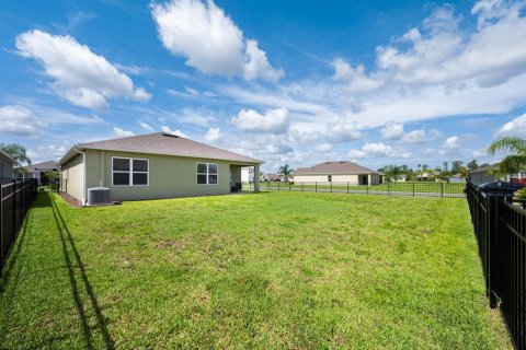 House in New Smyrna Beach, Florida 4 bedrooms, 172.33 sq.m. № 1815614 - photo 22