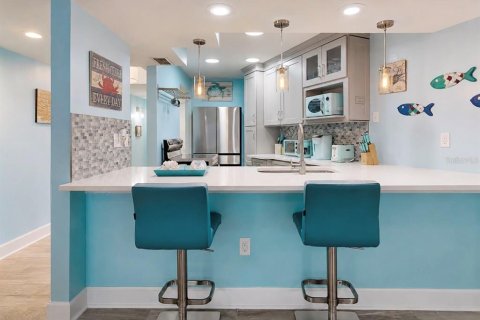 Condo in Clearwater, Florida, 2 bedrooms  № 2219983 - photo 22
