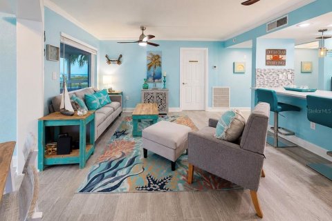 Condo in Clearwater, Florida, 2 bedrooms  № 2219983 - photo 16