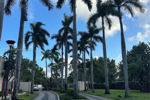 Copropriété à louer à Miami, Floride: 2 chambres, 90.86 m2 № 1939330 - photo 17