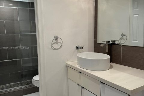 Copropriété à louer à Miami, Floride: 2 chambres, 90.86 m2 № 1939330 - photo 8