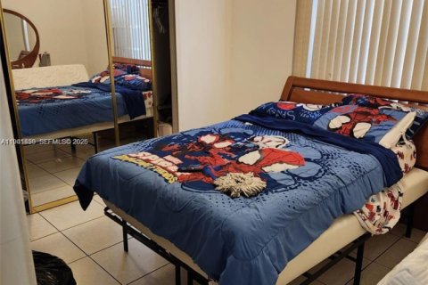 House in Miami, Florida 3 bedrooms, 140.75 sq.m. № 1998609 - photo 16