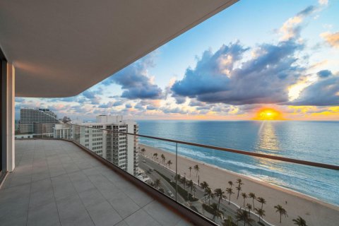 Condo in Fort Lauderdale, Florida, 3 bedrooms № 2242076