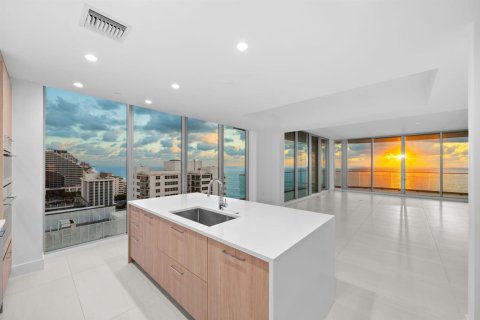 Condo in Fort Lauderdale, Florida, 3 bedrooms  № 2242076 - photo 18