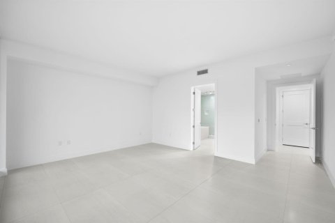 Condo in Fort Lauderdale, Florida, 3 bedrooms  № 2242076 - photo 4