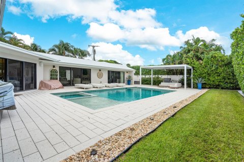 House in Delray Beach, Florida 4 bedrooms, 322 sq.m. № 2250925 - photo 29