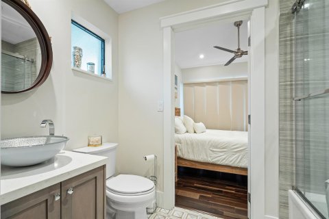House in Delray Beach, Florida 4 bedrooms, 322 sq.m. № 2250925 - photo 18