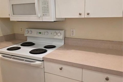 Снять в аренду кондоминиум в Сарасота, Флорида 1 комната, 121.7м2, № 2233677 - фото 15
