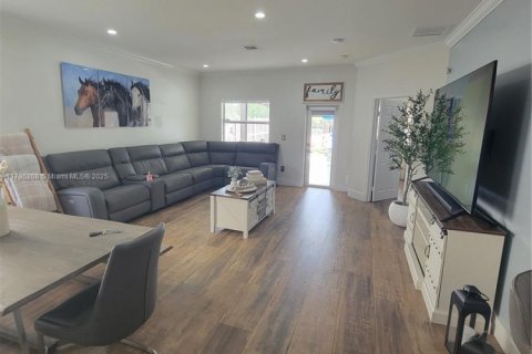 Villa ou maison à vendre à Homestead, Floride: 3 chambres, 156.08 m2 № 1704032 - photo 24