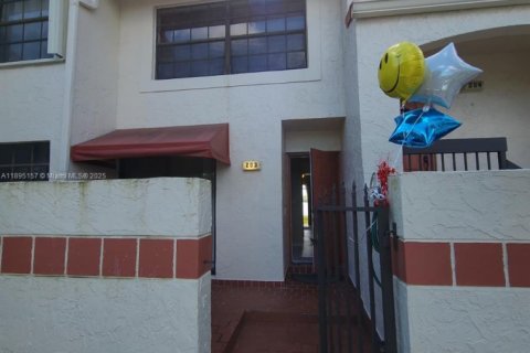 Adosado en venta en Deerfield Beach, Florida, 2 dormitorios, 106.84 m2 № 1947539 - foto 2