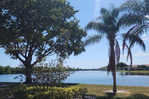 Adosado en venta en Deerfield Beach, Florida, 2 dormitorios, 106.84 m2 № 1947539 - foto 23
