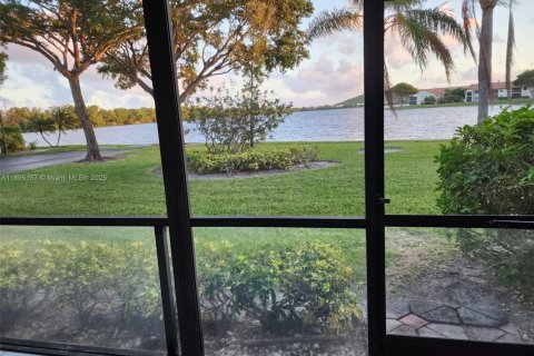 Adosado en venta en Deerfield Beach, Florida, 2 dormitorios, 106.84 m2 № 1947539 - foto 24