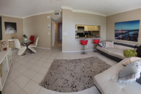 Adosado en venta en Deerfield Beach, Florida, 2 dormitorios, 106.84 m2 № 1947539 - foto 7