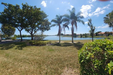 Adosado en venta en Deerfield Beach, Florida, 2 dormitorios, 106.84 m2 № 1947539 - foto 20
