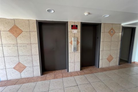 Appartement à louer à Miami, Floride: 2 chambres, 84.91 m2 № 2042261 - photo 11