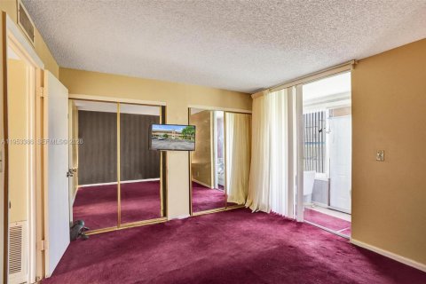 Condominio en venta en Sunrise, Florida, 1 dormitorio, 54.81 m2 № 2007725 - foto 19