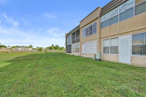 Condominio en venta en Sunrise, Florida, 1 dormitorio, 54.81 m2 № 2007725 - foto 24