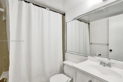 Condominio en venta en Sunrise, Florida, 1 dormitorio, 54.81 m2 № 2007725 - foto 13