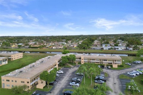 Condominio en venta en Sunrise, Florida, 1 dormitorio, 54.81 m2 № 2007725 - foto 26